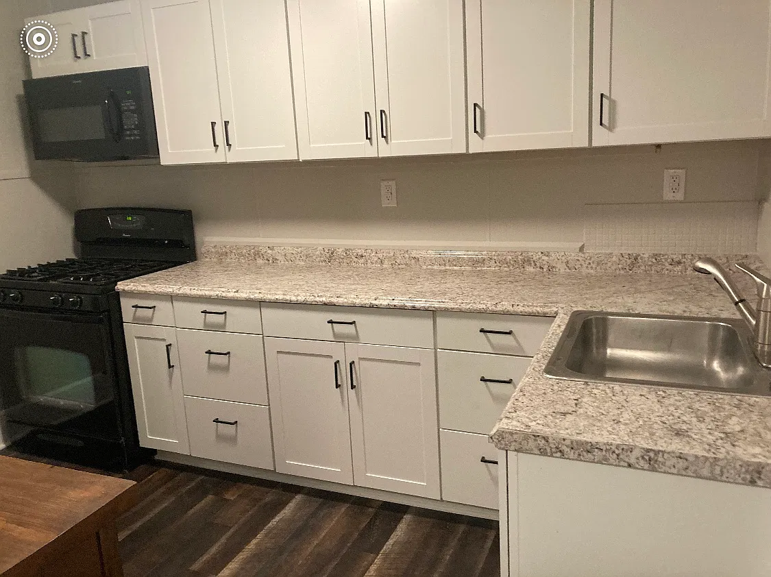 2 bed, 900 sqft, $1,350 — Photo 3