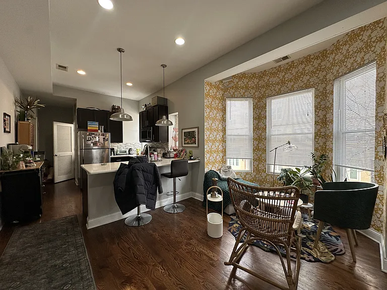 2021 N Campbell Ave — Photo 3