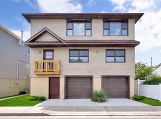 7 Boyd St, Long Beach, NY 11561