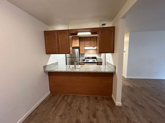 3rd image of 9600 La Nuez Dr