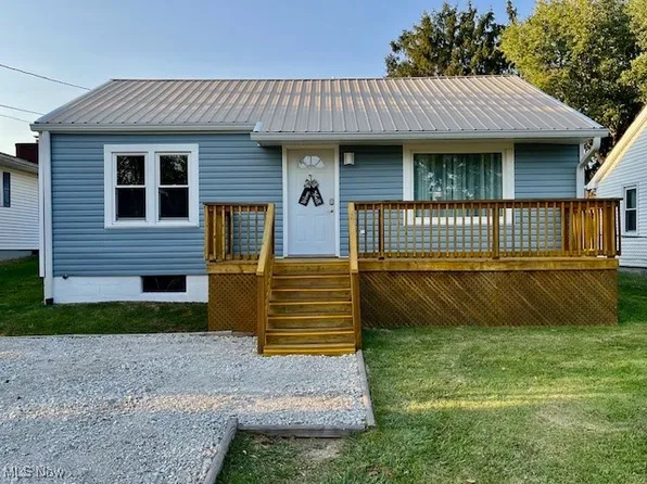 2503 Valley Rd, Parkersburg, WV 26101