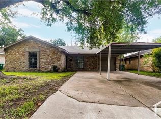 3823 Heatherbrook Dr, Houston, TX 77045