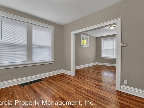 4th image of 4941 Magnolia Ave APT 1E