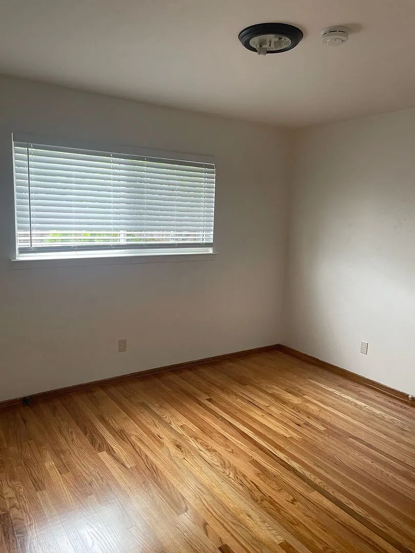San Jose - Well Maintained 3/2 In A Quiet Neighborhood — Photo 4