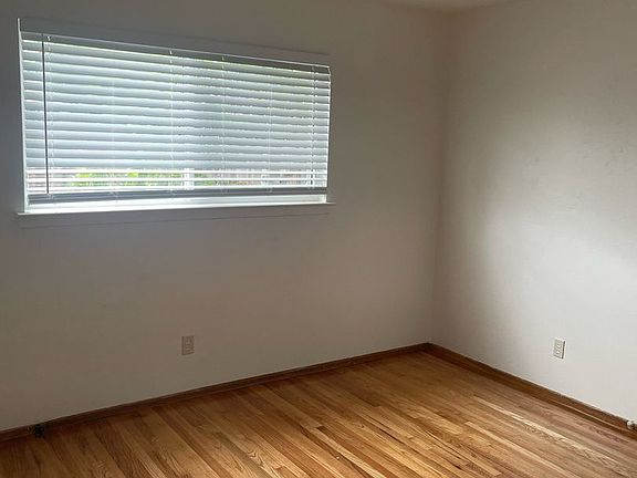 4th image of 805 Onyx Ct