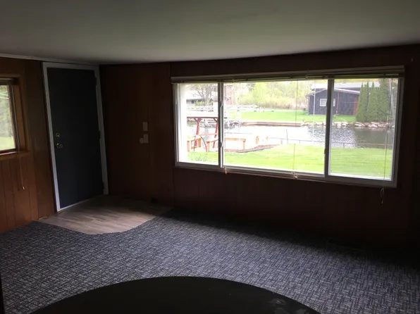841 Teal Dr, Quincy, MI 49082