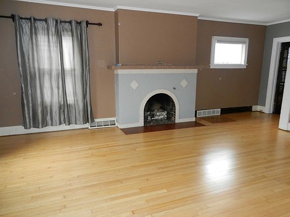 3rd image of 521 Lincoln Ave