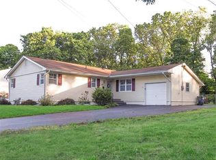 39 Kalina Dr, Saugerties, NY 12477