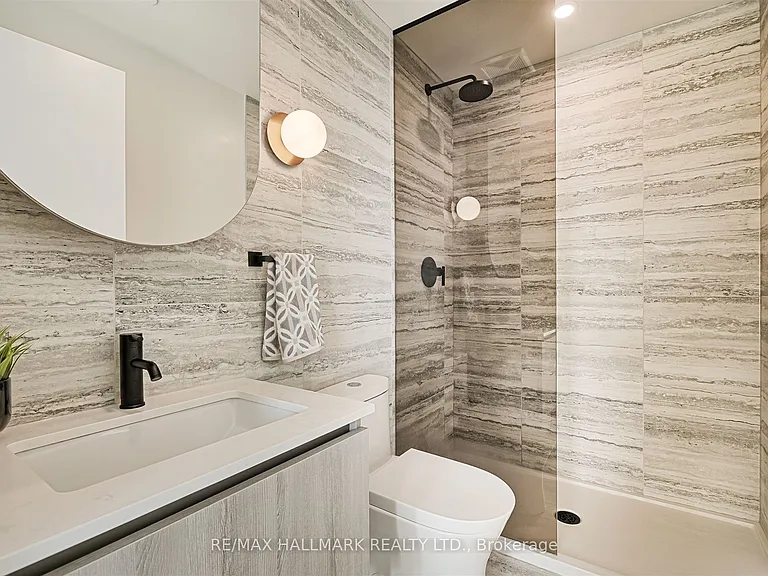 2625 Dundas St W #601 — Photo 15