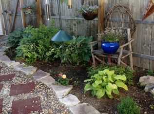 334 6th St, Colona, IL 61241