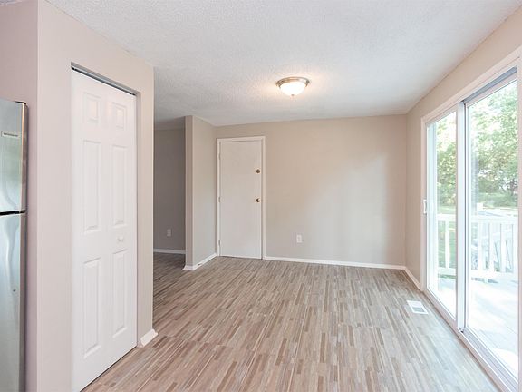 4th image of 11334 E Mutz Cir