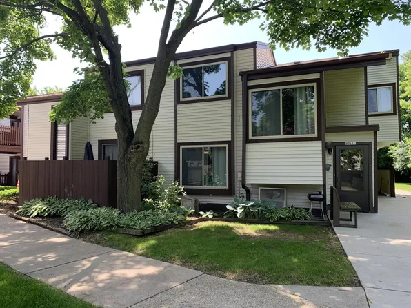 8311 North 107th STREET #G, Milwaukee, WI 53224