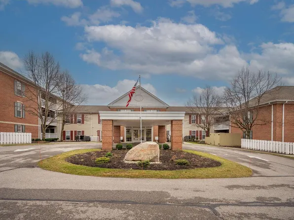 5935 N High St APT 100, Worthington, OH 43085