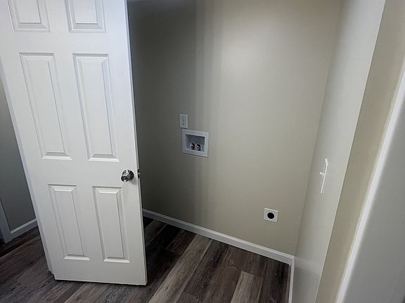 2nd image of 321 Garlands Pvt Dr