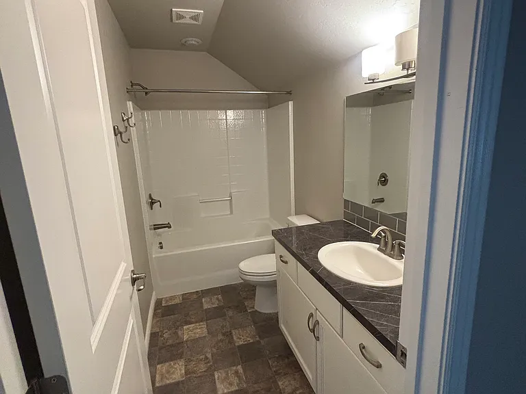 569 Smithwick Rd — Photo 24