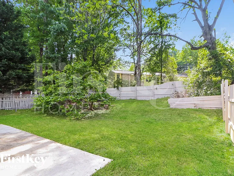 1257 Pounds Ln — Photo 15