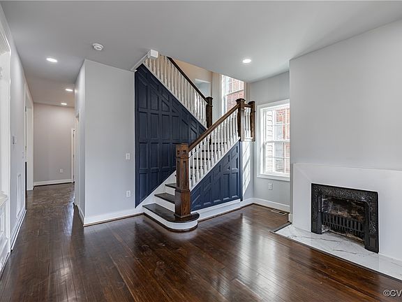 4th image of 2611 North Ave