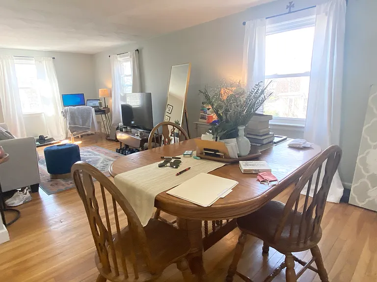 605 Main St #2 — Photo 5