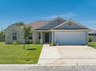 103 Teresa Ln, Rockport, TX 78382
