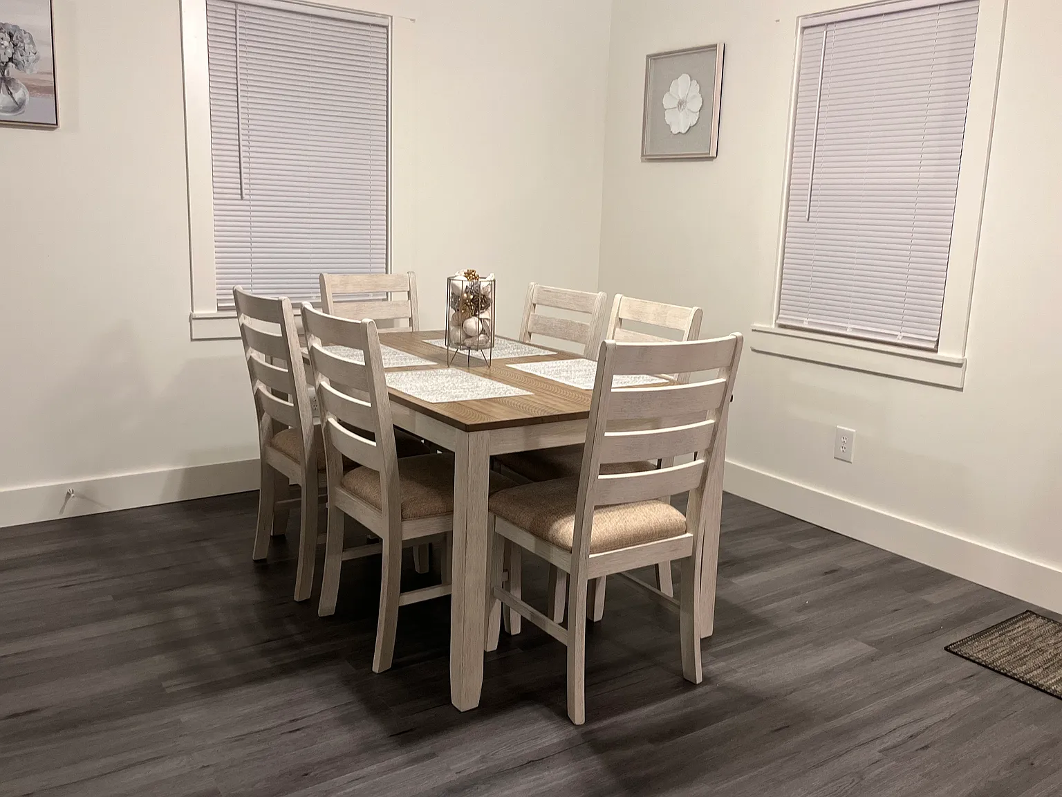 3 bed, 1400 sqft, $2,700 — Photo 4