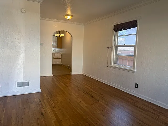 4 bed, 2.0 bath, 2030 sqft, $1,700 — Photo 4