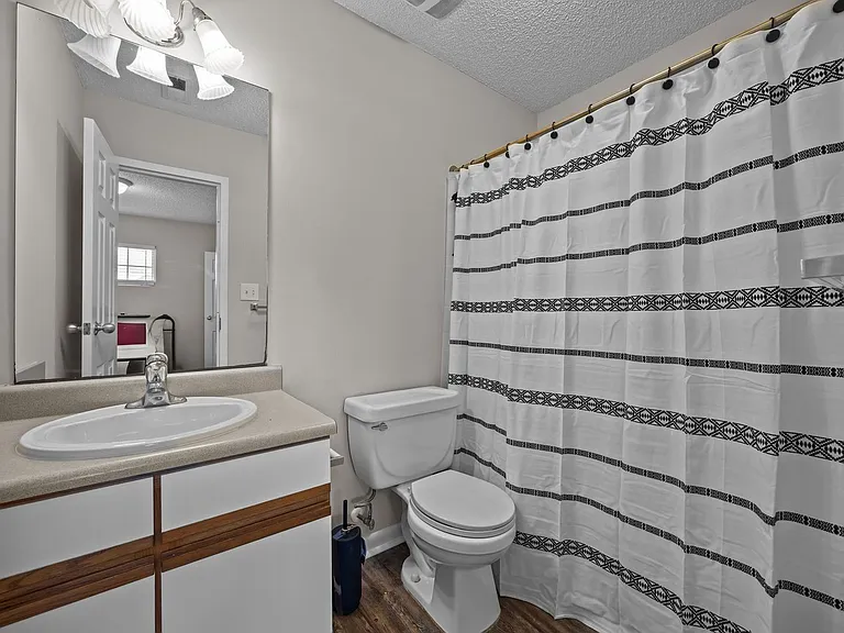 21 Collins Dr #D — Photo 21
