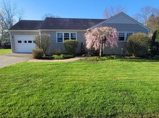 3218 Country Club Rd, Endwell, NY 13760