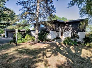 180 Southvue Dr, Pittsburgh, PA 15236