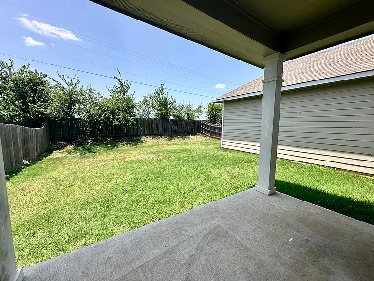 10612 Langham Dr — Photo 19
