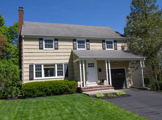 134 Hathaway Rd, Syracuse, NY 13214