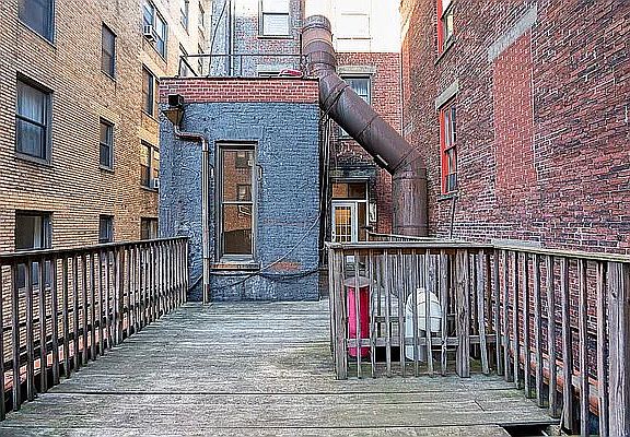 5th image of 102 W 86th St APT 2R