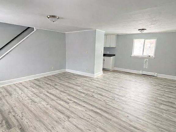 2nd image of 39 Bishop Dr