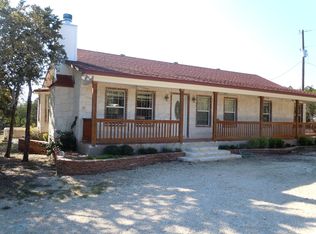 211 Oak Forest Dr, Boerne, TX 78006