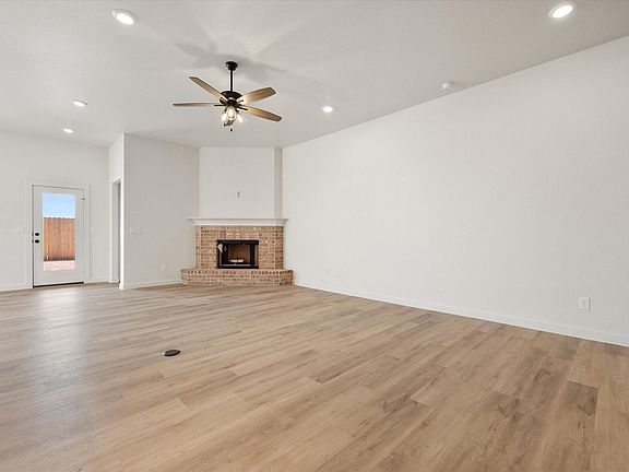 4th image of 2306 Abbeville Ave