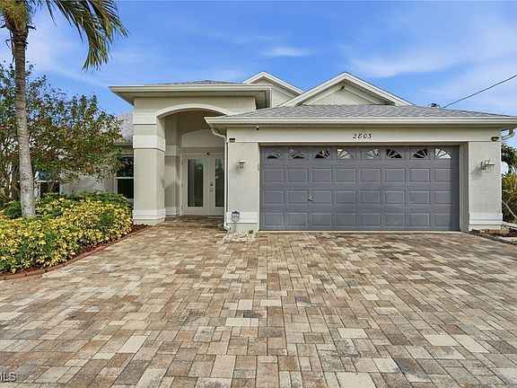 4th image of 2803 SW 34th Ter