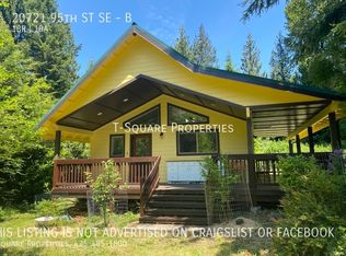 20721 95th St SE #B, Snohomish, WA 98290