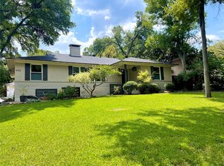 999 S Rustic Cir, Dallas, TX 75218