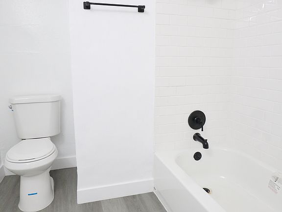 4th image of 6505 S Vermont Ave #1