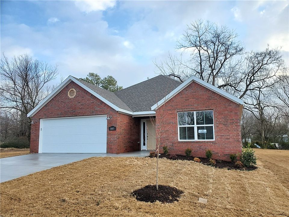 1st image of 1603 S 11th Pl