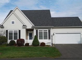 10 Wyndemere Ln, Windsor, CT 06095