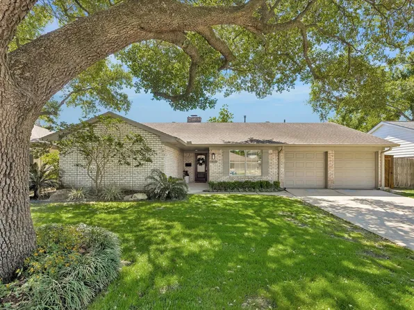 14131 Barryknoll Ln, Houston, TX 77079