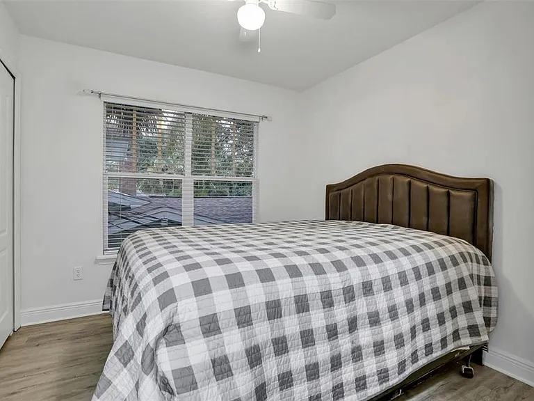 148 S Thornton Ave — Photo 33