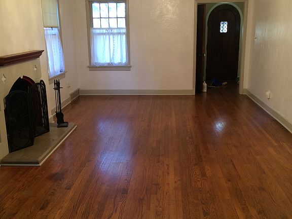 4th image of 3659 Davenport St