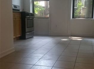 230 8th St, Brooklyn, NY 11215