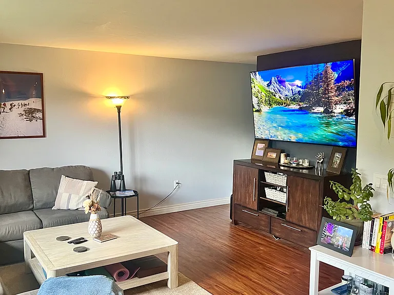 2448 Garmisch Dr #6 — Photo 1