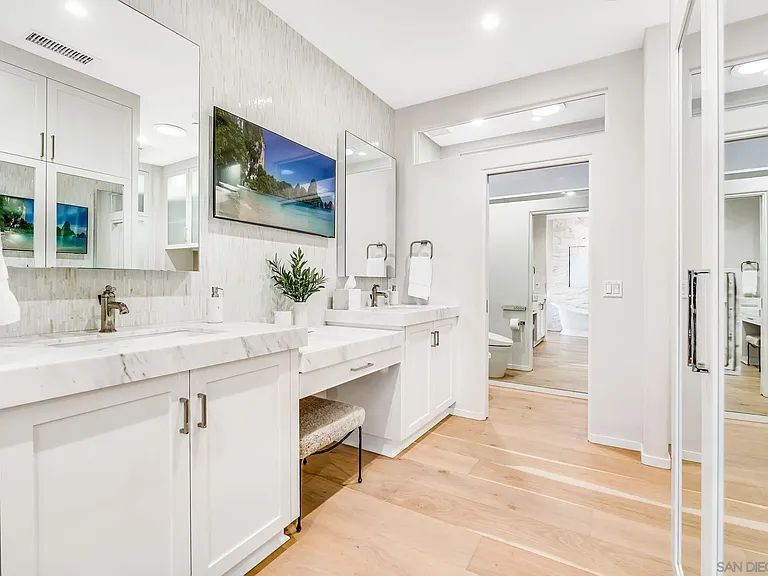 282 Neptune Ave — Photo 34
