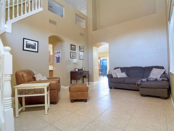 4th image of 4709 E Silverwood Dr