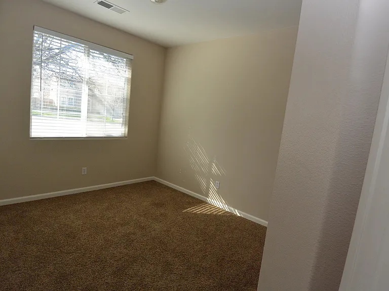 6102 W Seeger Ct — Photo 14