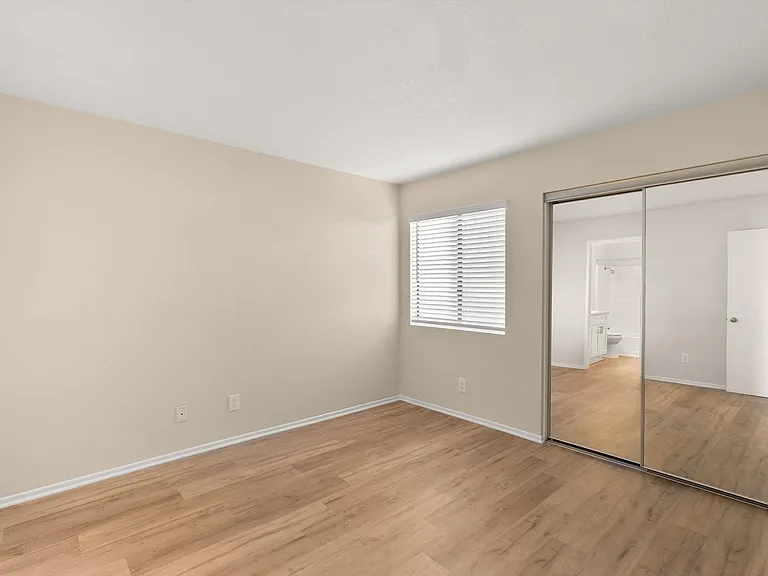 Parkview Palms Apartments- Riverside, CA — Photo 14