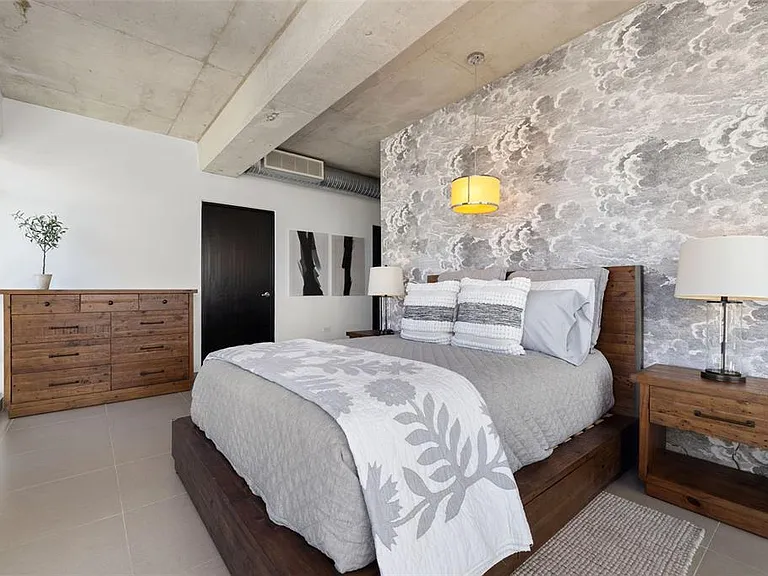404 Avenue Constitucion #7 — Photo 17